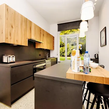 Opulent In With Sauna, Cleaning Included